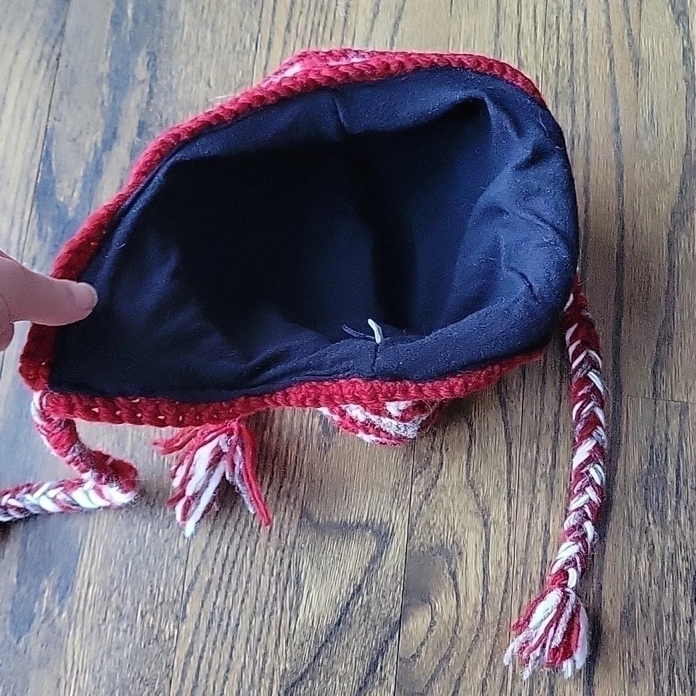Wool Nordic Handknit Unisex Made in Nepal Red White Gray Winter Hat Tassels New
